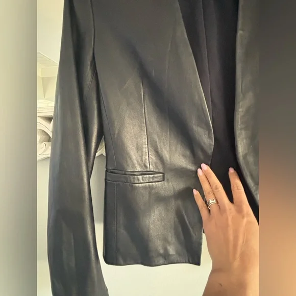 ✨Theory “Lynnia” Lamb Leather Blazer in Navy✨ - Picture 5 of 8